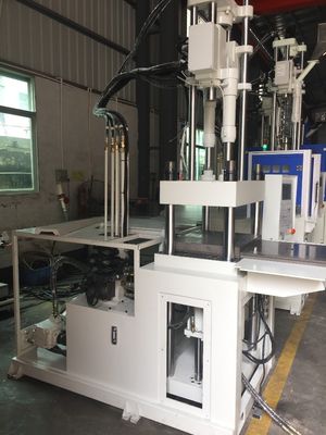 Precision 45T Pionowa Plastic Injection Moulding Machine dla precyzyjnej / dokładnej produkcji
