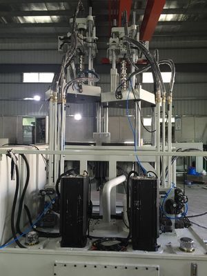 400mm otwarty cios centrum wieżyca Dwie kolory Plastic Injection Moulding Machine 240T JTT2V3R-2400