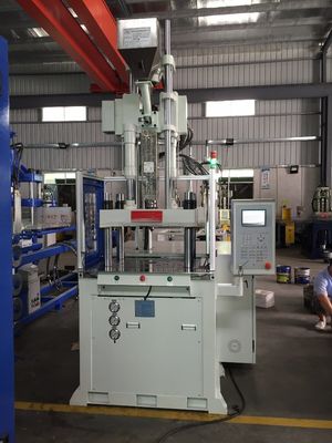 85T Półautomatyczna Pionowa Maszyna Wstrzykiwacza Plastikowego Wstrzykiwacza O Waży 0-250G Wstrzykiwacza
