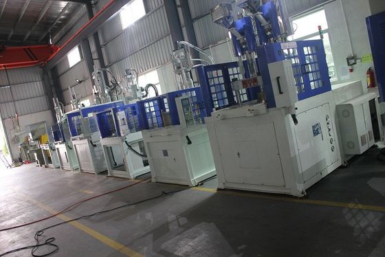Maszyna do formowania wtryskowego stołu obrotowego pionowego o pojemności 160 ton JTT-1600R
