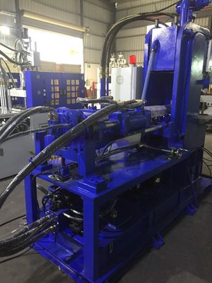 Hydrauliczna podwójna maszynka do formowania wtryskowego 85T 267 Cm3 Teoretyczna objętość strzału