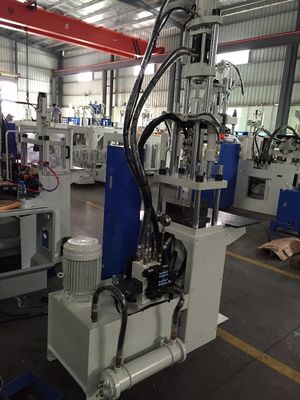 20 ton ABS Hydraulic Vertical Injection Moulding Machine 260mm Odległość między sztywkami